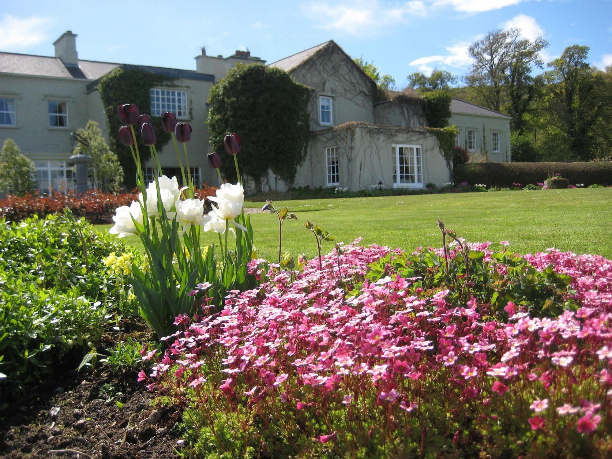 Gregans Castle Hotel Ballyvaughan Exterior photo